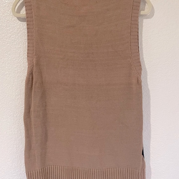 Tan and Black Checkered Pattern Sweater - Picture 2 of 2